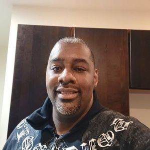 Meet your Posher, Gregory